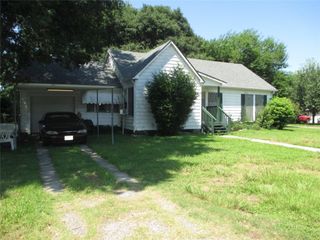 606 E Humble Street, Baytown, TX 77520