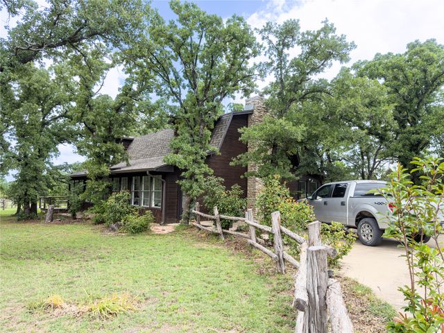 1102 NE 23rd Street, Mineral Wells, TX 76067
