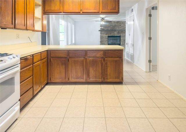 1102 NE 23rd Street, Mineral Wells, TX 76067