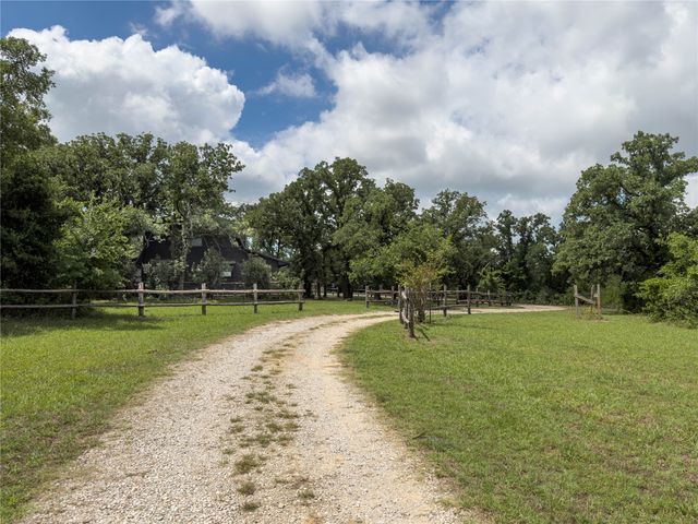 1102 NE 23rd Street, Mineral Wells, TX 76067
