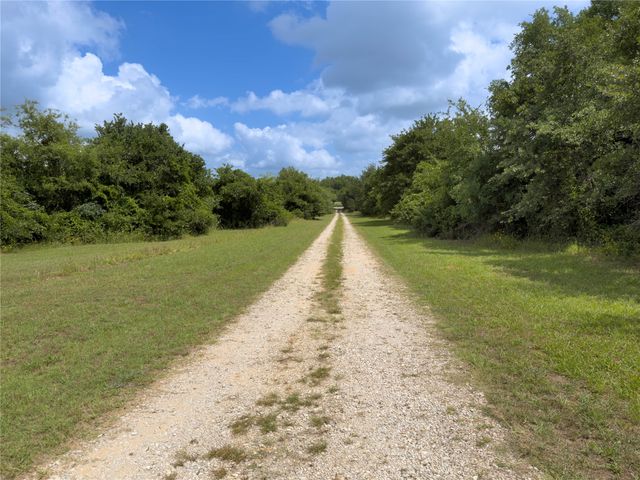1102 NE 23rd Street, Mineral Wells, TX 76067
