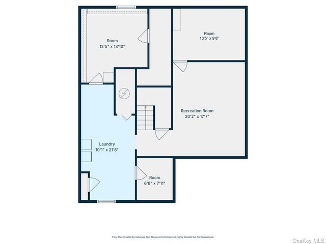 17 Windsor Gate Drive, North Hills, NY 11040