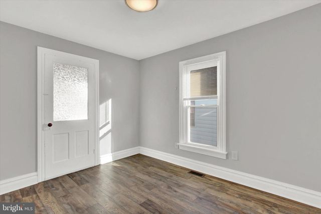 36 RIDGE AVE, Hanover, PA 17331