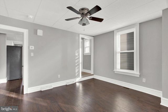 36 RIDGE AVE, Hanover, PA 17331