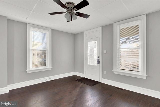 36 RIDGE AVE, Hanover, PA 17331