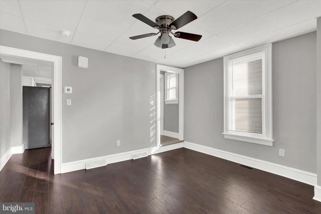 36 RIDGE AVE, Hanover, PA 17331