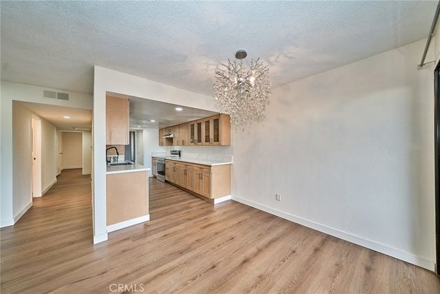 605 Redondo Avenue 203, Long Beach, CA 90814