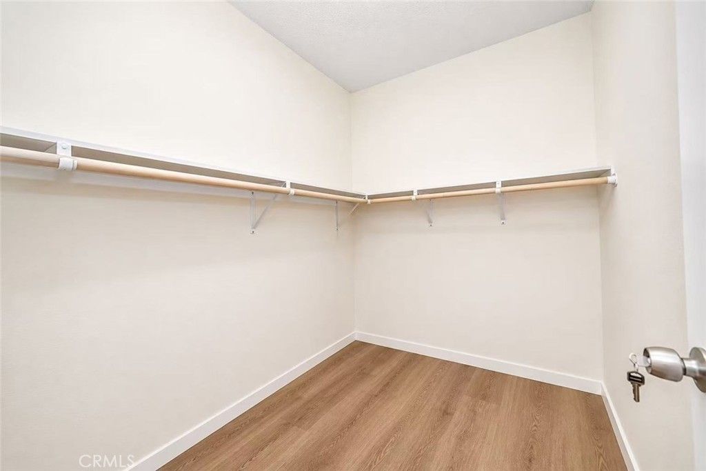 Image 31 of property listing at 605 Redondo Avenue 203, Long Beach, CA 90814
