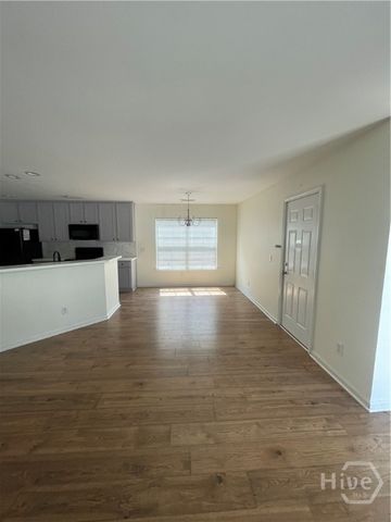 6 Timber Crest Court, Savannah, GA 31407