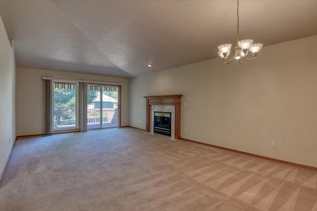 5704 S Pony Ct, Spokane, WA 99224