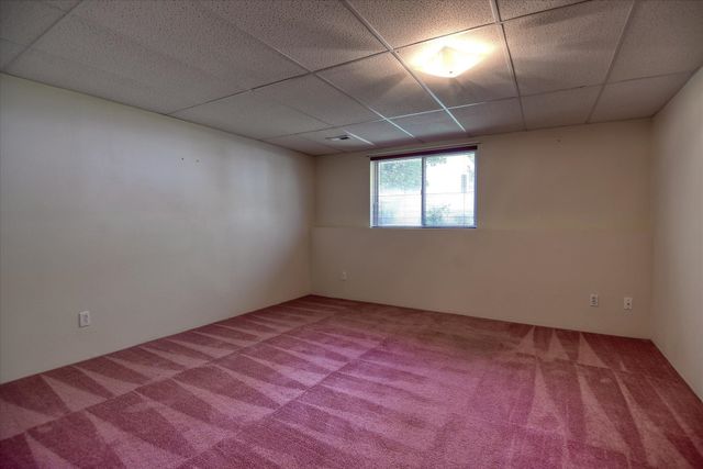 5704 S Pony Ct, Spokane, WA 99224