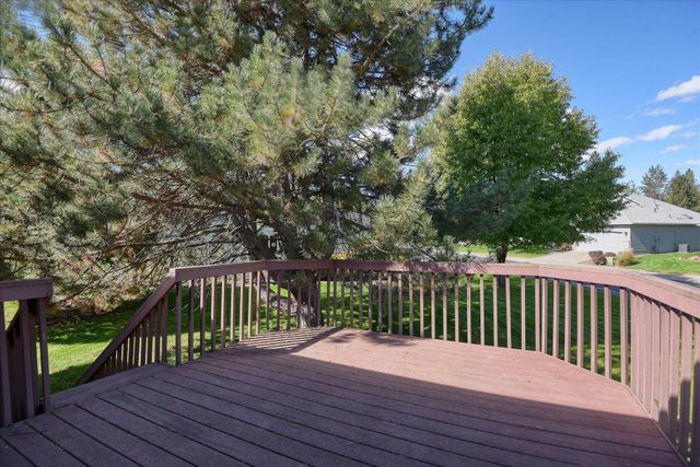 5704 S Pony Ct, Spokane, WA 99224