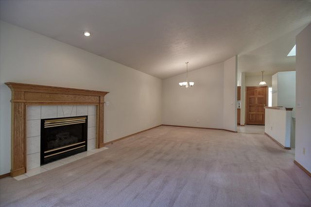 5704 S Pony Ct, Spokane, WA 99224