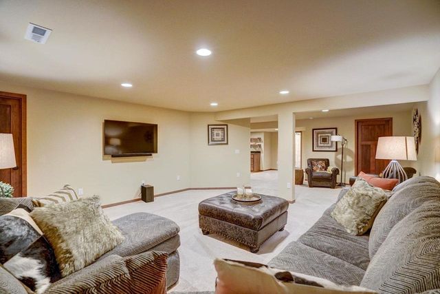 722 Color Peak Road, Verona, WI 53593