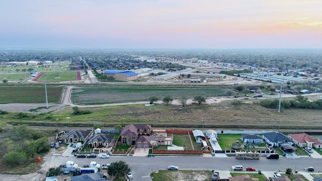 306 E Sabatina Avenue, Pharr, TX 78577