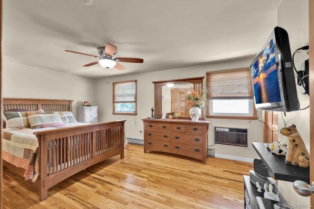 106 Parr Meadow Drive 1F, Newburgh, NY 12550