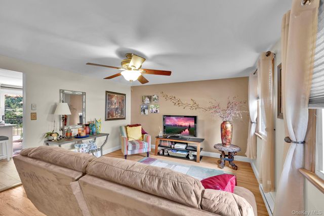 106 Parr Meadow Drive 1F, Newburgh, NY 12550