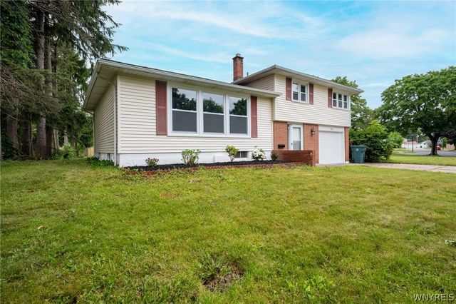 930 Sun Valley Drive, North Tonawanda, NY 14120