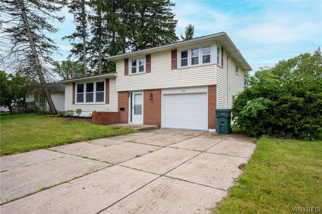 930 Sun Valley Drive, North Tonawanda, NY 14120
