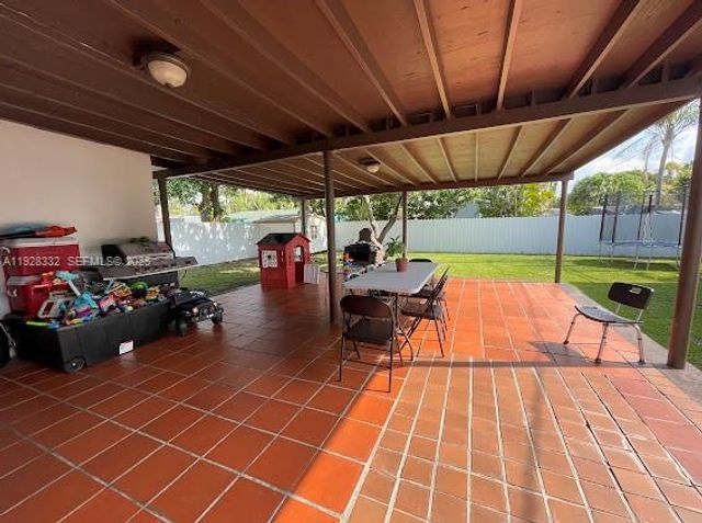 9711 SW 162nd St, Miami, FL 33157