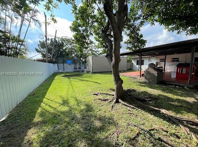 9711 SW 162nd St, Miami, FL 33157