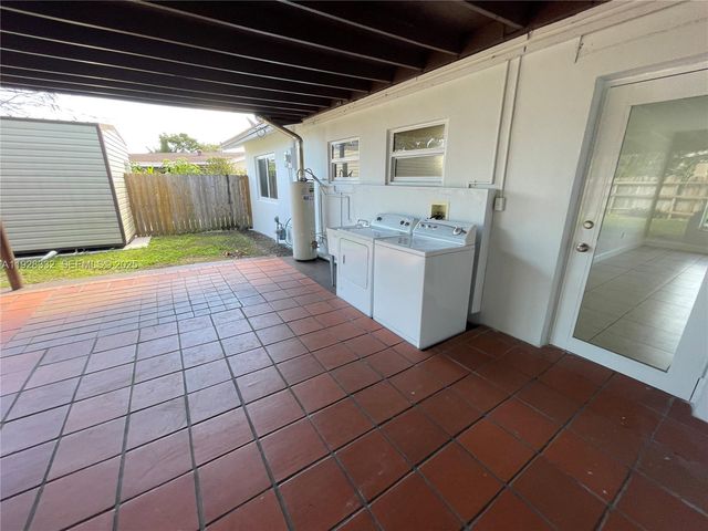 9711 SW 162nd St, Miami, FL 33157