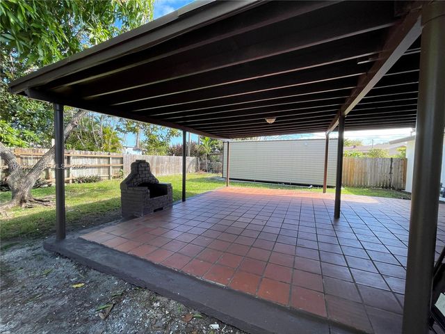 9711 SW 162nd St, Miami, FL 33157