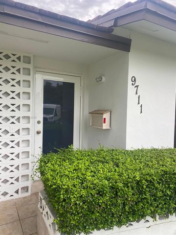 9711 SW 162nd St, Miami, FL 33157