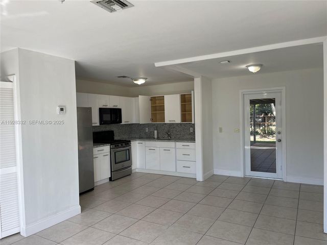 9711 SW 162nd St, Miami, FL 33157