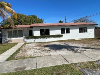 9711 SW 162nd St, Miami, FL 33157