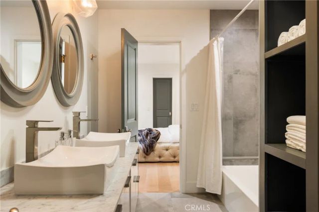 4234 Alhama Drive, Woodland Hills, CA 91364