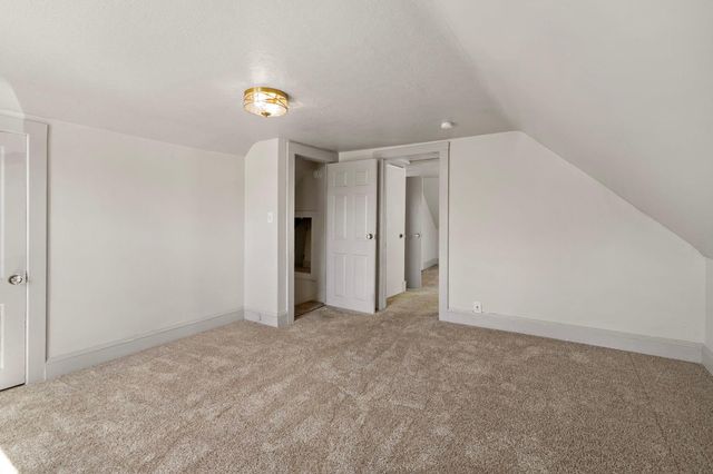 47 Lawson Avenue W, Saint Paul, MN 55117