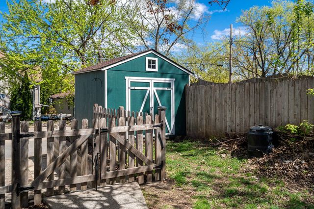 47 Lawson Avenue W, Saint Paul, MN 55117