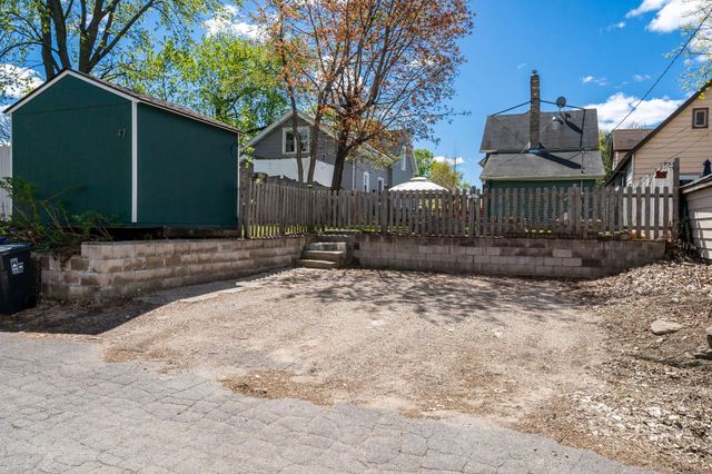 47 Lawson Avenue W, Saint Paul, MN 55117