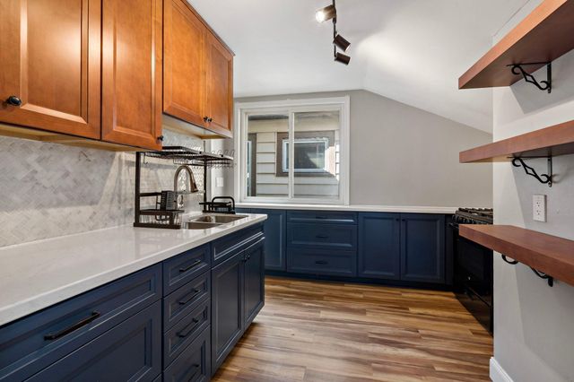 47 Lawson Avenue W, Saint Paul, MN 55117
