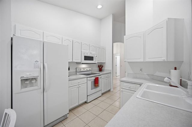 860 ROCKY MOUNTAIN COURT, Valrico, FL 33594