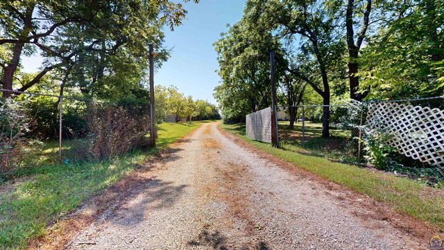 11973 SW 77th St, Auburn, KS 66402