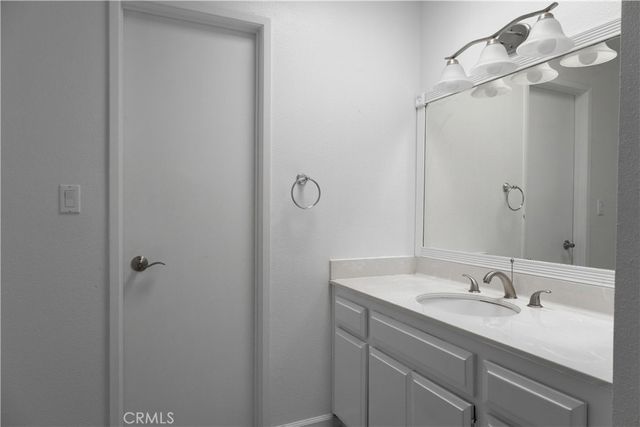 210 The Village 305, Redondo Beach, CA 90277