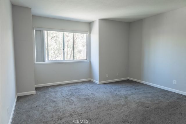 210 The Village 305, Redondo Beach, CA 90277