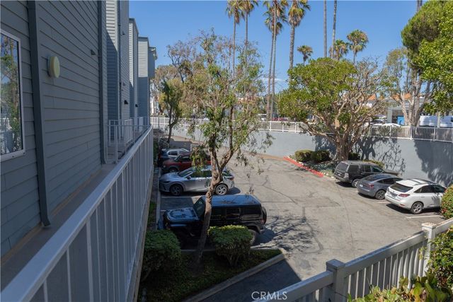210 The Village 305, Redondo Beach, CA 90277