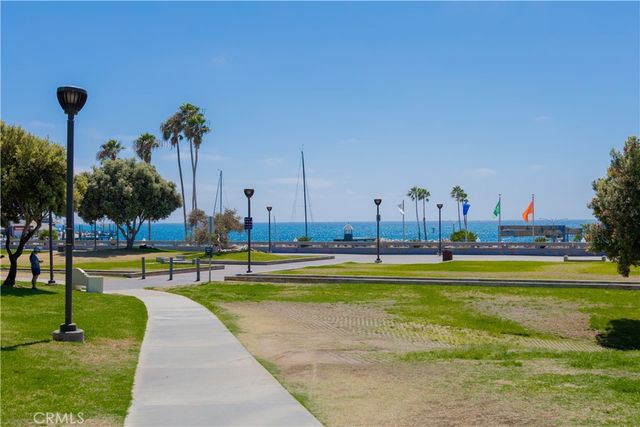 210 The Village 305, Redondo Beach, CA 90277