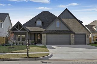 7109 E Queens Street, Broken Arrow, OK 74014