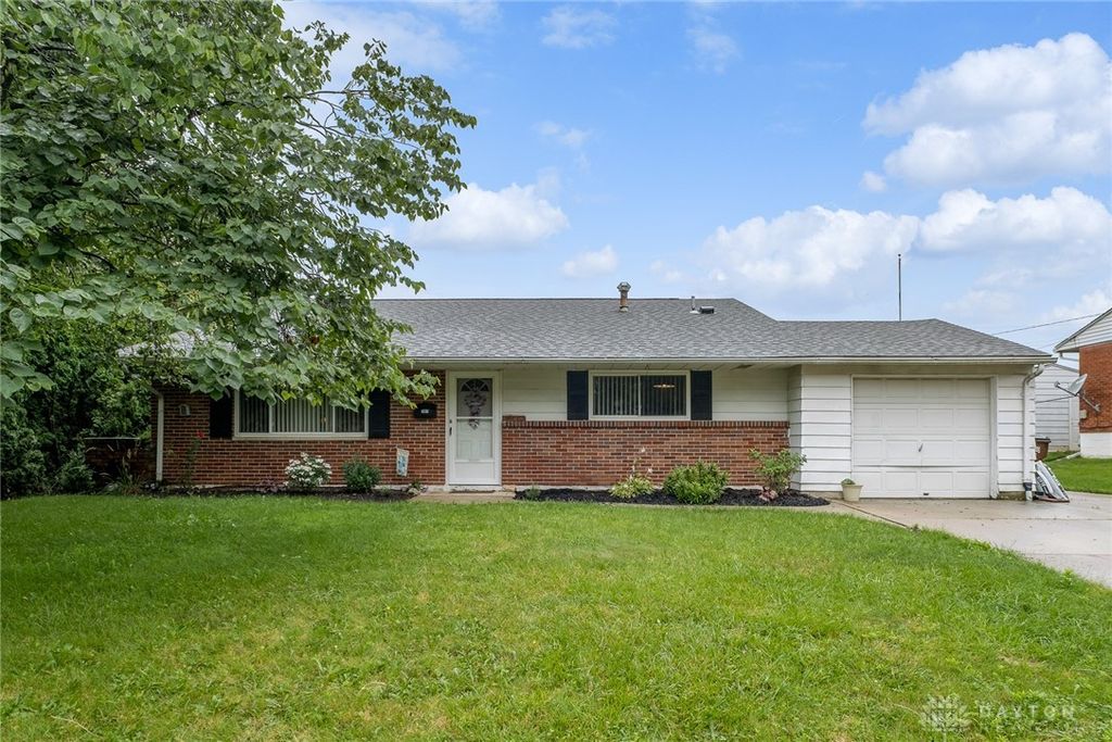 1861 Bordeaux Drive, Fairborn, OH 45324