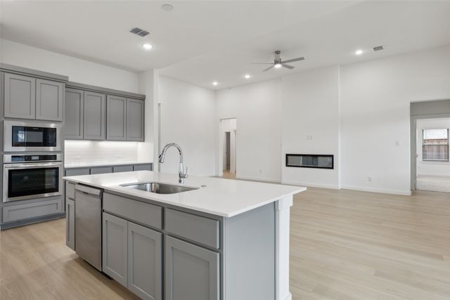 1398 Flora Place, Lavon, TX 75166