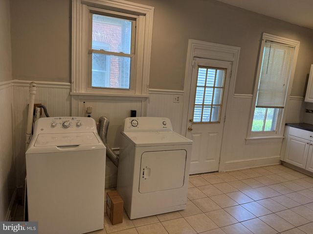 310 N CHARLOTTE ST, Pottstown, PA 19464