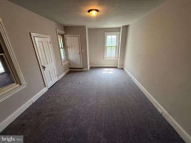 310 N CHARLOTTE ST, Pottstown, PA 19464