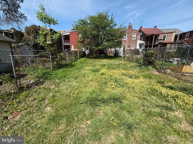 310 N CHARLOTTE ST, Pottstown, PA 19464