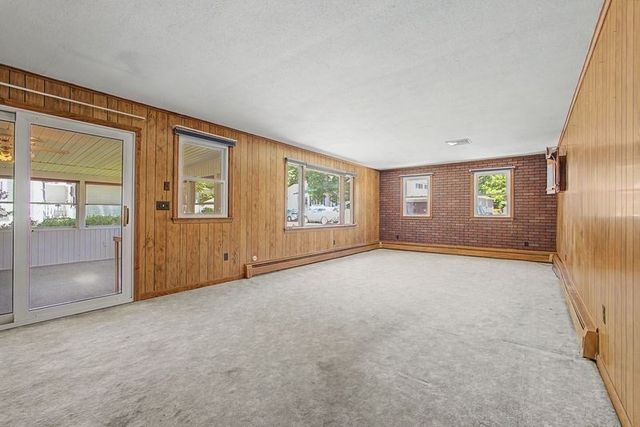 360 South Main Street, Bellingham, MA 02019