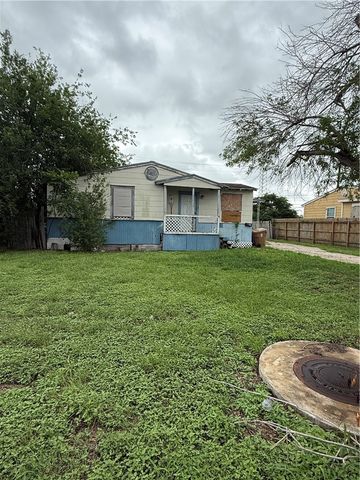 1350 Daytona Dr, Corpus Christi, TX 78415