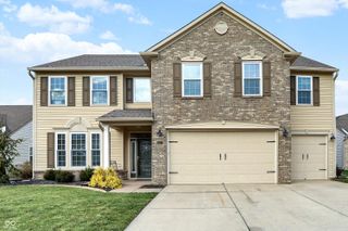 4548 W Woodtrail Court, New Palestine, IN 46163
